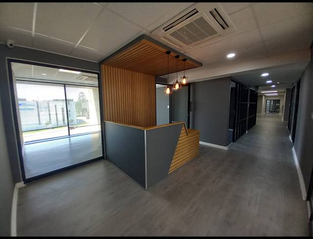 419M² OFFICE TO LET IN BRYANSTON